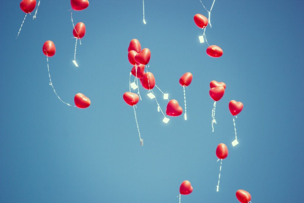 red heart balloon lot